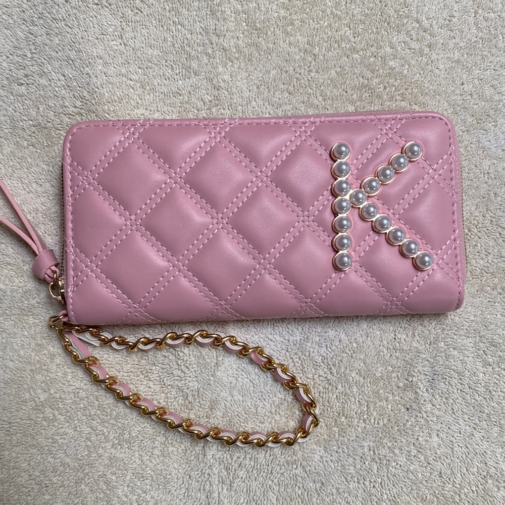 SUPER CUTE GIRL’S Small Pink Pearled Purse - Clutch - NEW - “K” - CLARIE’S